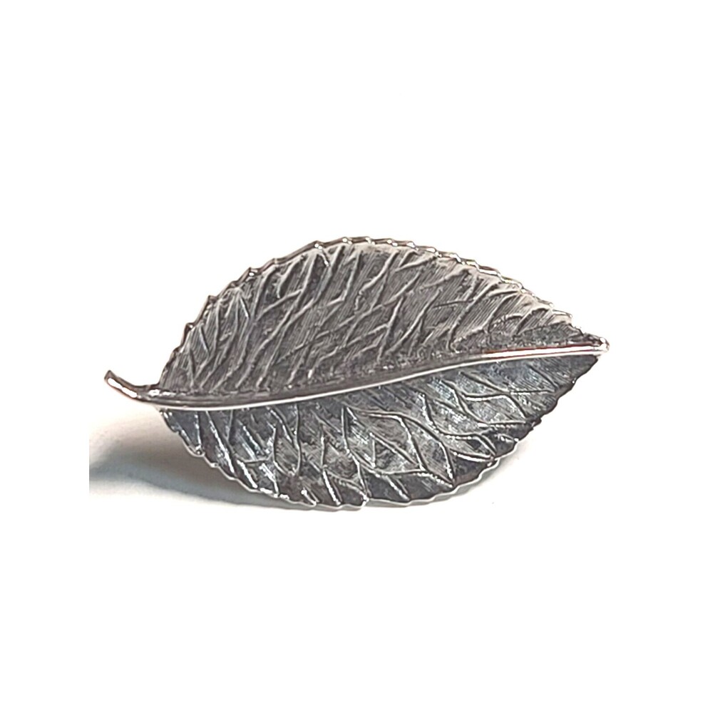 Vintage Signed LIEBA Made In USA Scarf Dress Clip  Silver Tone Leaf Jewelry